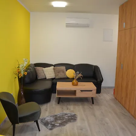 Lukovské Domečky Apartamento *