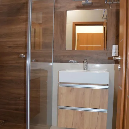 Lukovské Domečky Apartamento *