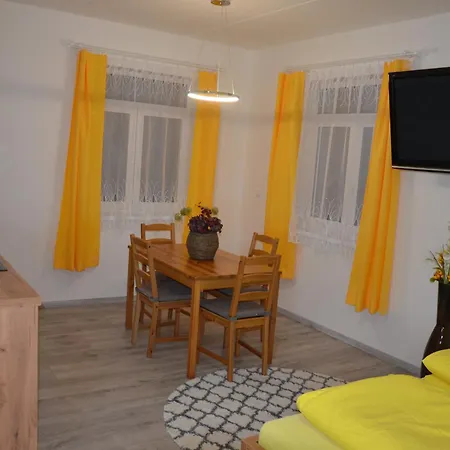 Lukovské Domečky *